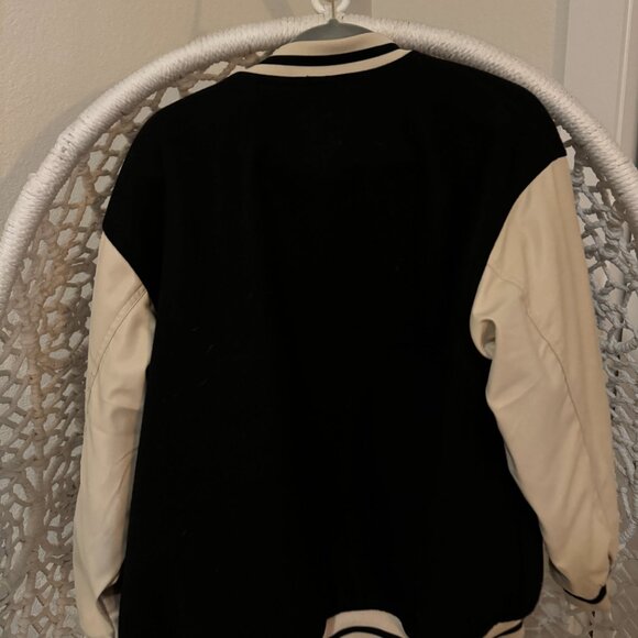 H&M Women's Black and Cream Jacket - Picture 3 of 3